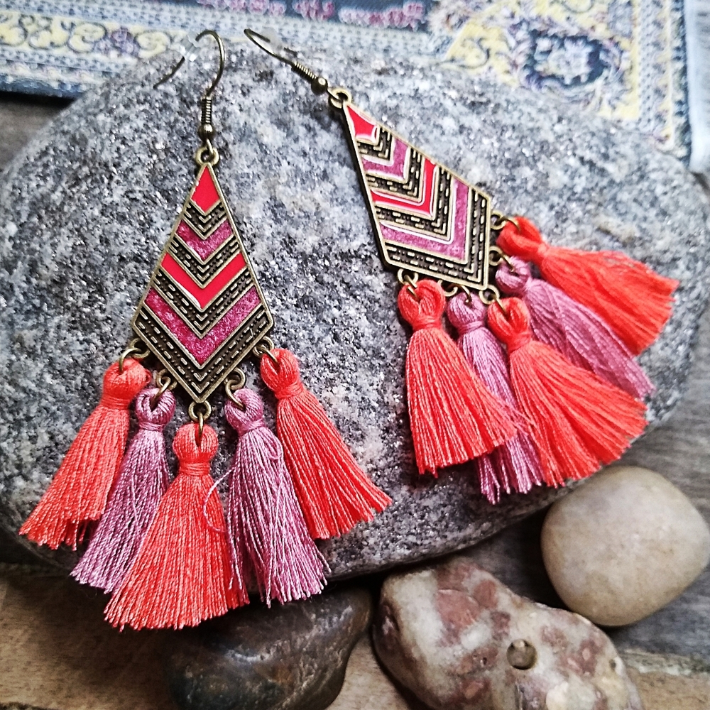 🐞2/$20 Boho Style Tassel Earrings